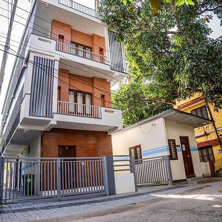 Hotel Akr Residency Kazhakuttam Esterno foto